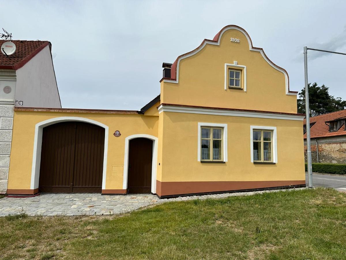 Hotel Apartman Borovanske Baroko Borovany  Exteriér fotografie